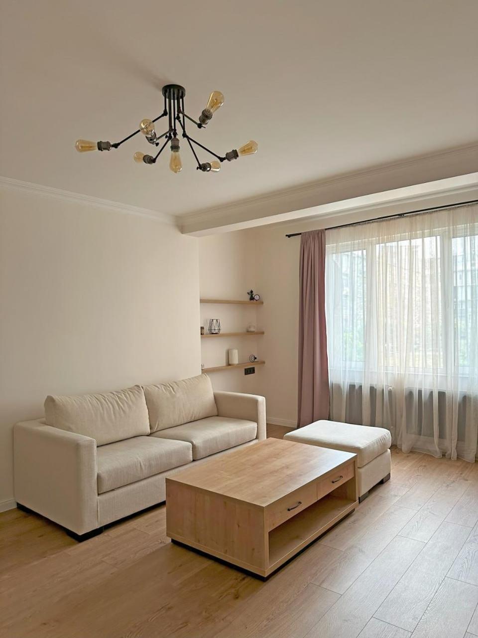 City Center Living In Yerevan Apartment Ngoại thất bức ảnh
